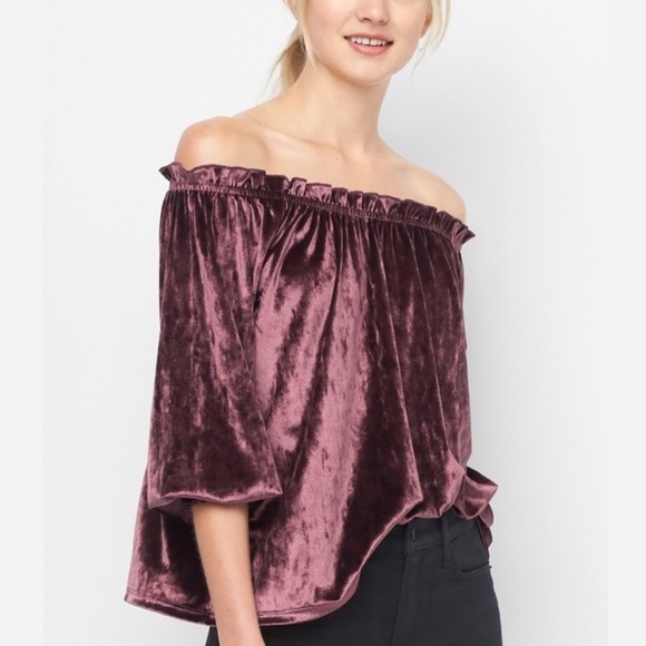 ✨Host Pick✨ GAP Pink Velvet Off-Shoulder Blouse Size SP - Picture 1 of 11
